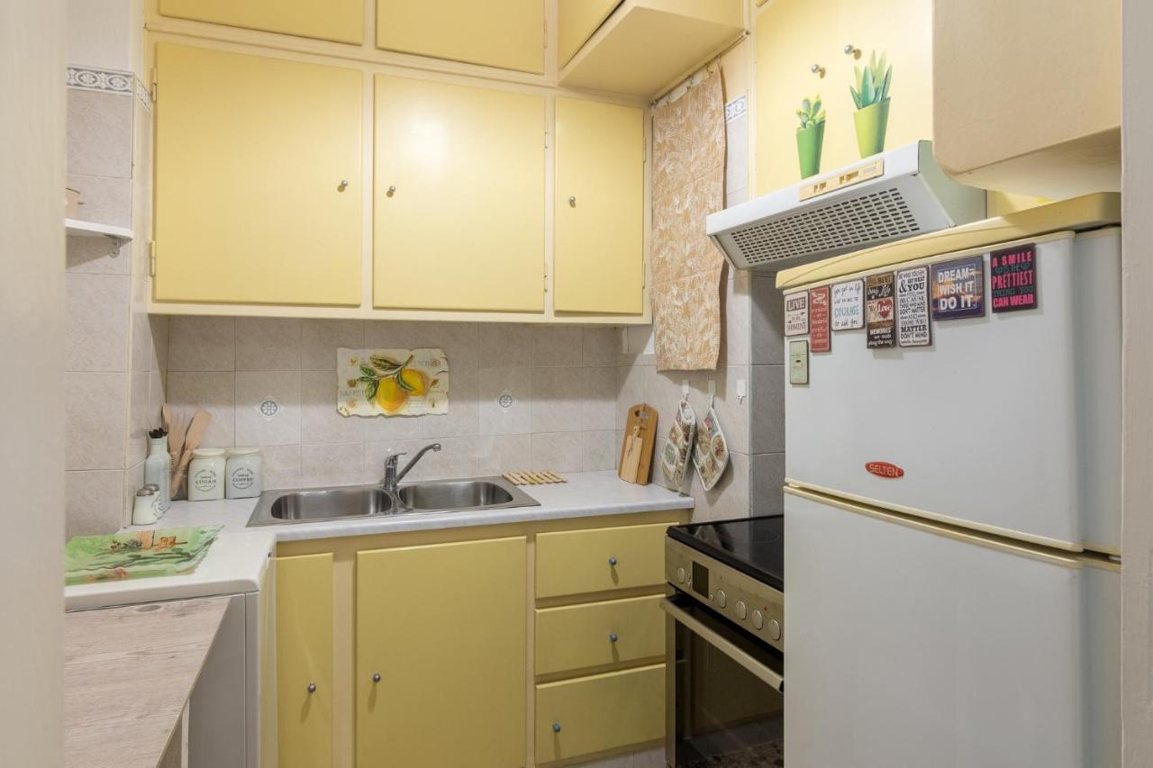 Classic And Modern Apartment In Афины Экстерьер фото